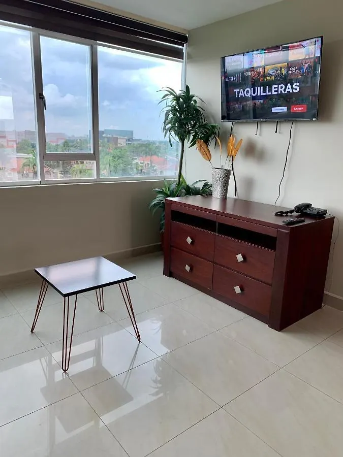 Gran Suite En Samborondon San Antonio Tornero